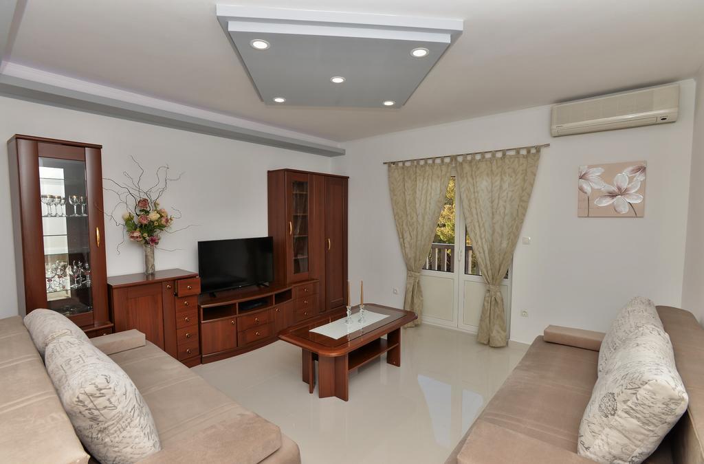 Ivana Apartments Makarska Eksteriør billede