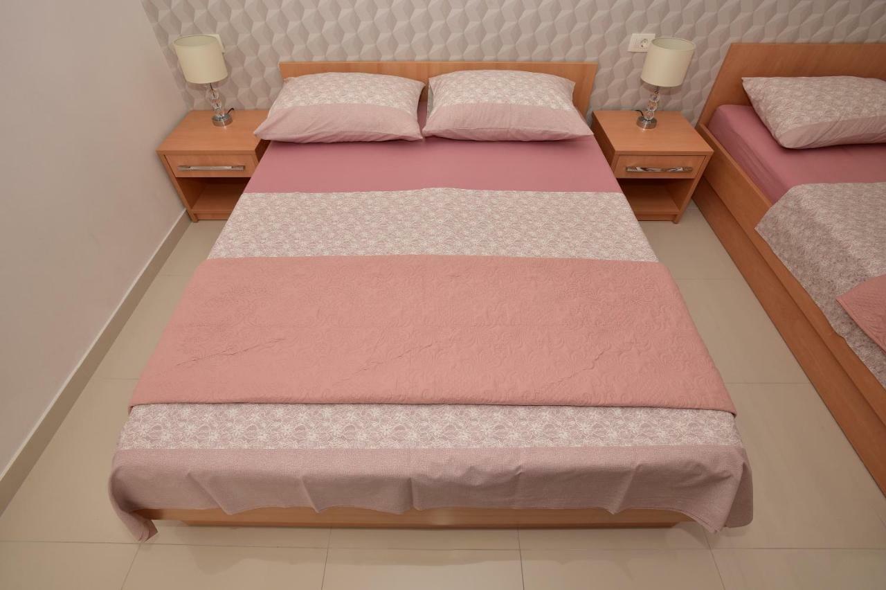 Ivana Apartments Makarska Eksteriør billede
