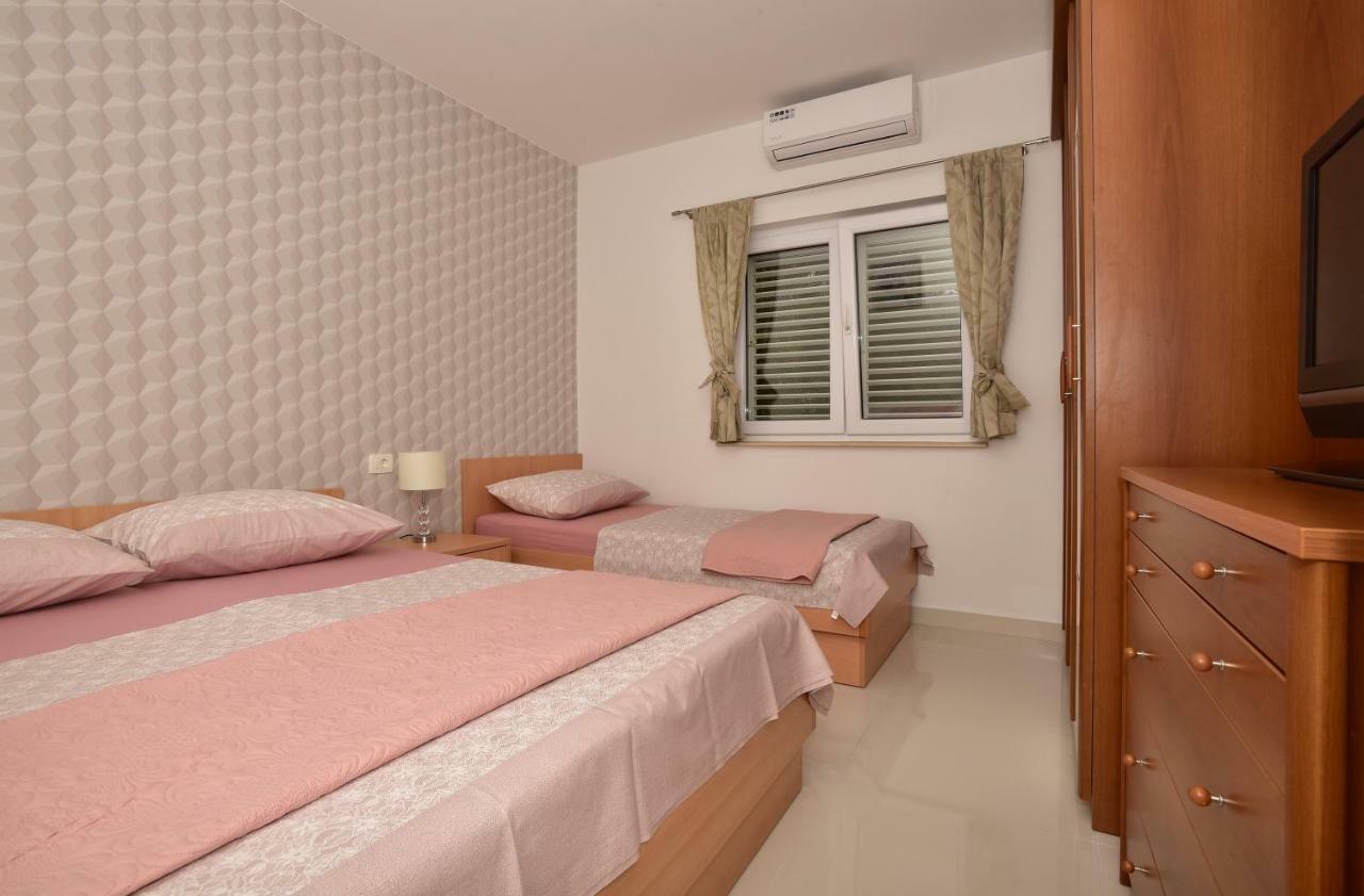 Ivana Apartments Makarska Eksteriør billede