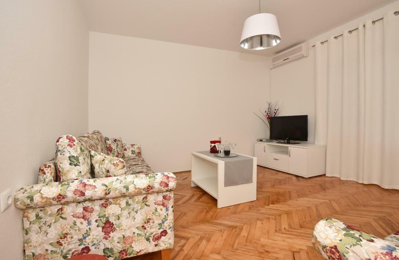 Ivana Apartments Makarska Eksteriør billede